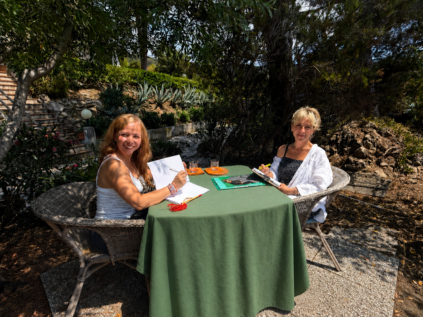 Lezione di italiano al tavolo — foto 13