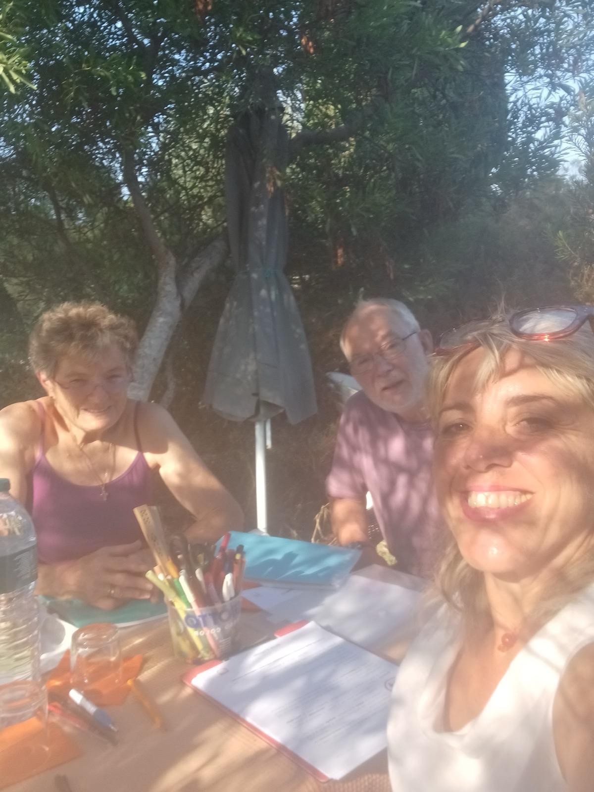 Lezione di italiano al tavolo — foto 2