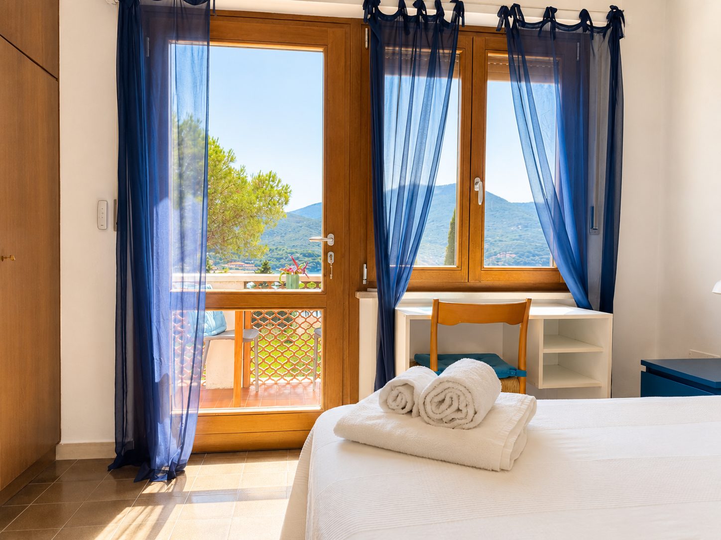 Vesuvio — camera da letto